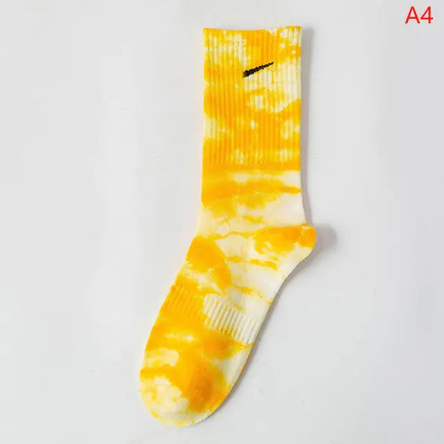 Tie-Dye Middle Tube Socks